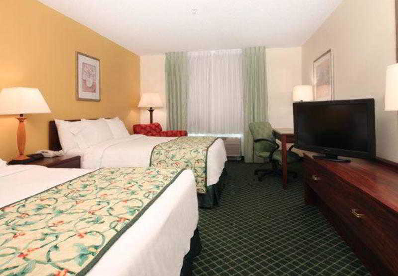 Fairfield Inn Erie Millcreek Mall Extérieur photo